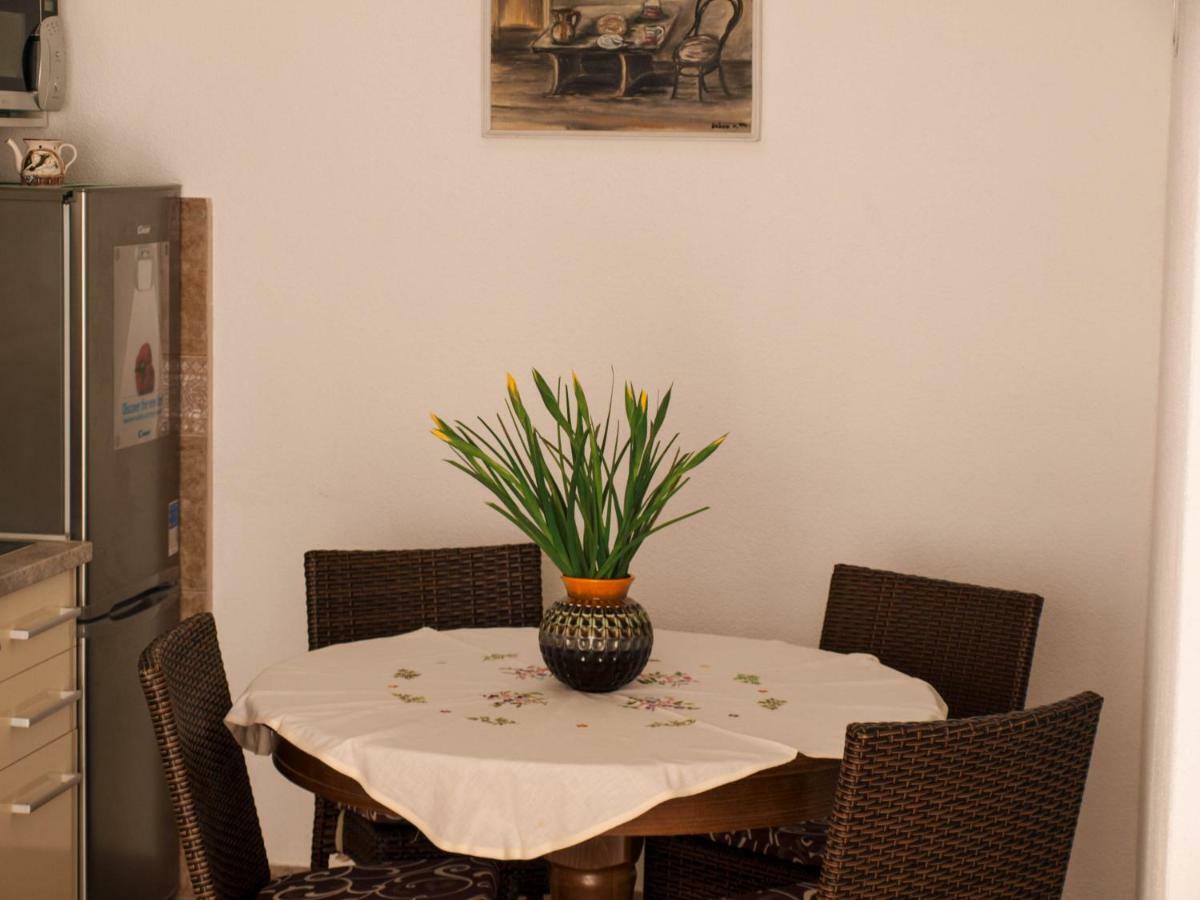 House Nataniel In Omis Near Sea Apartment ภายนอก รูปภาพ