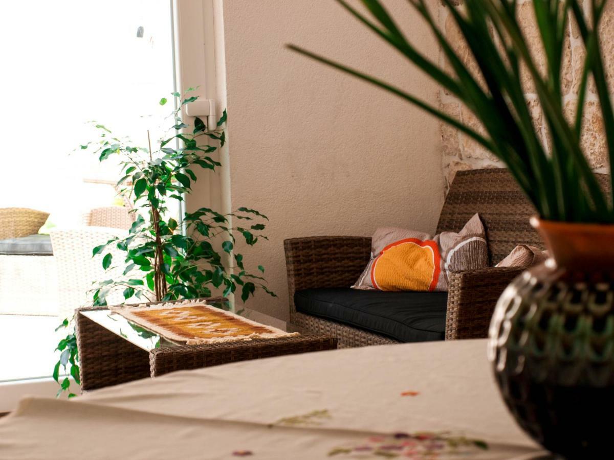House Nataniel In Omis Near Sea Apartment ภายนอก รูปภาพ