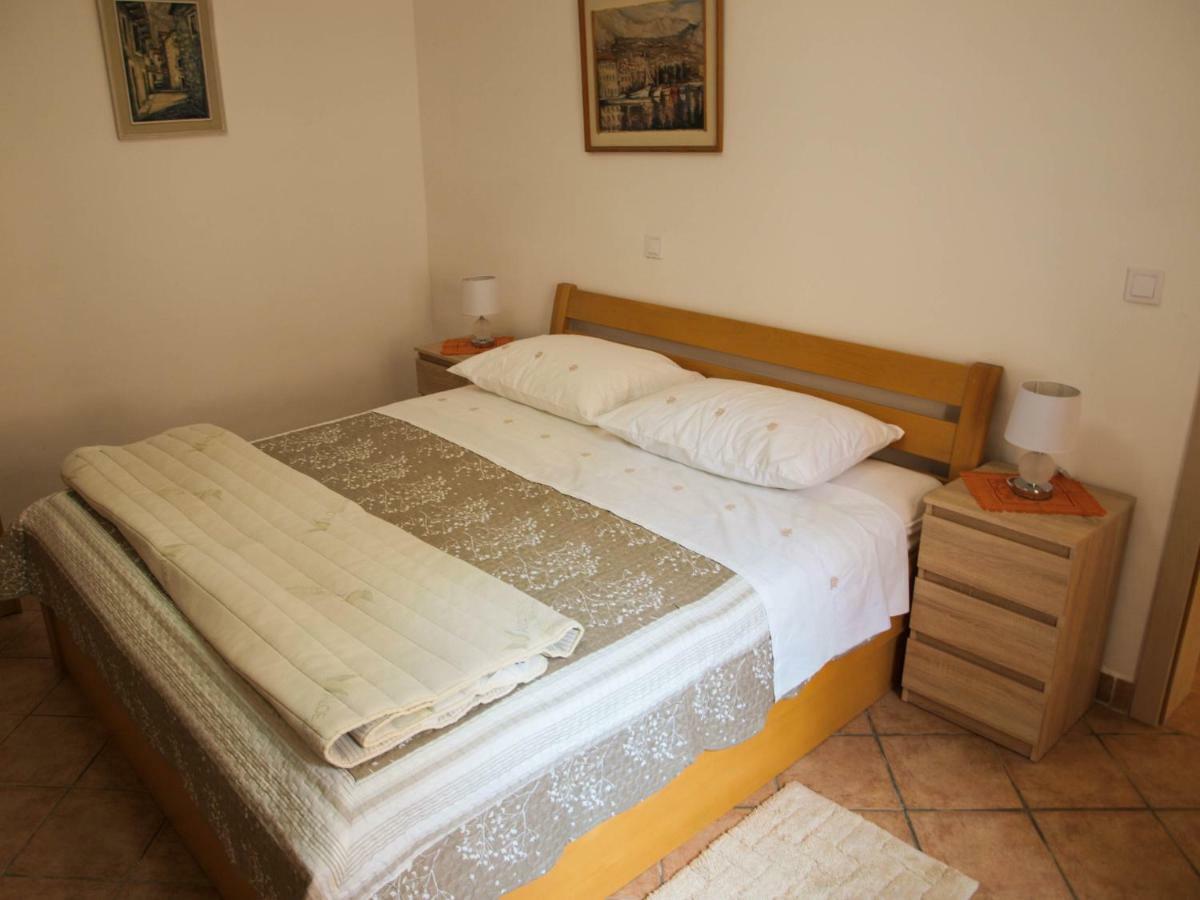 House Nataniel In Omis Near Sea Apartment ภายนอก รูปภาพ