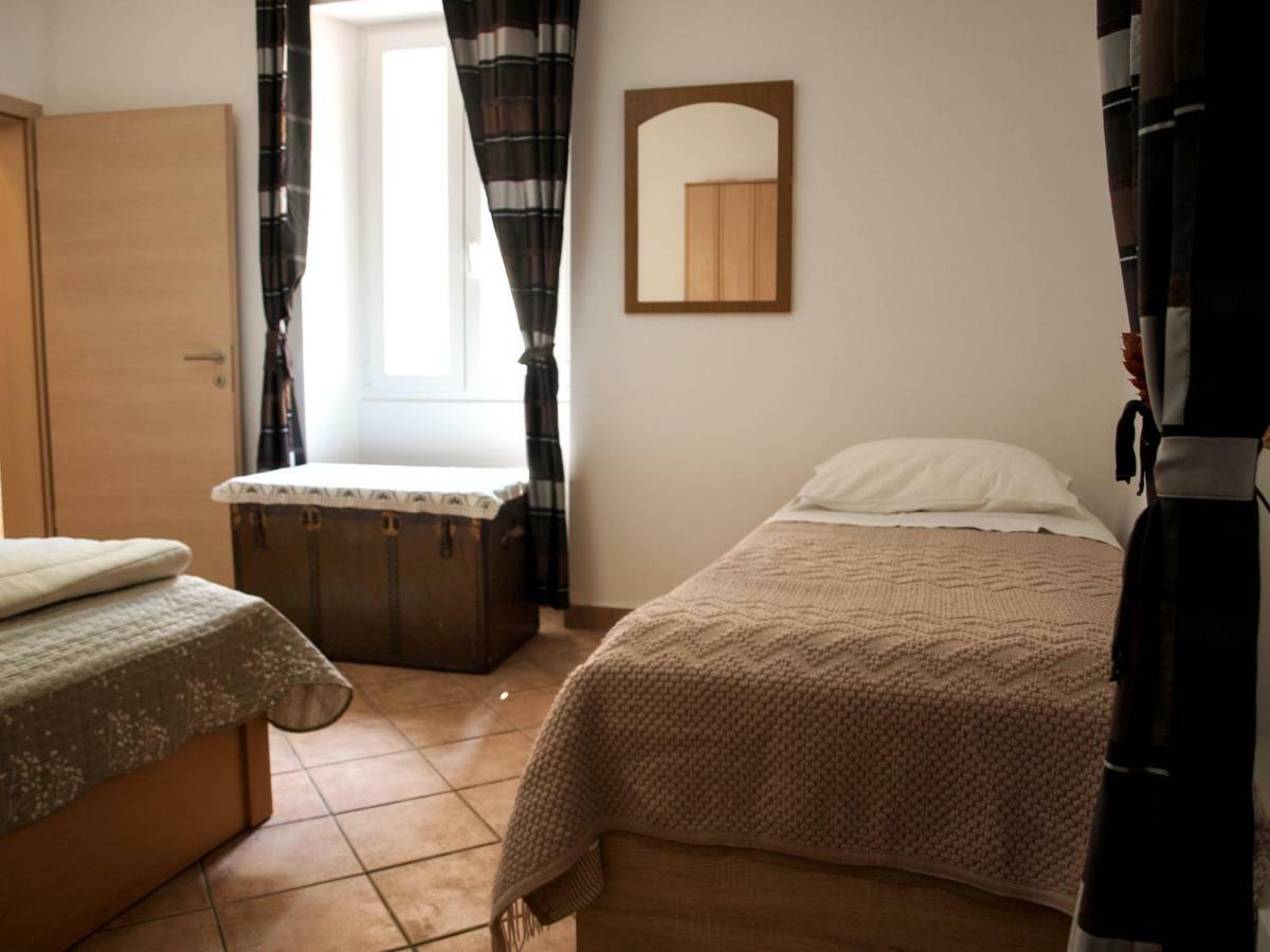 House Nataniel In Omis Near Sea Apartment ภายนอก รูปภาพ